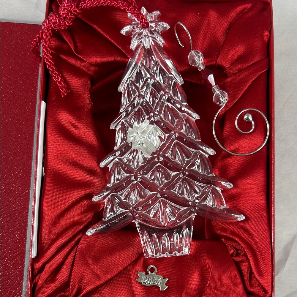 Waterford Crystal 2006 Christmas Tree Ornament with hanger